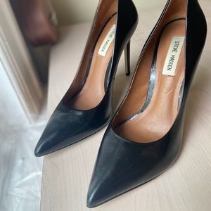 Black Steve madden heels